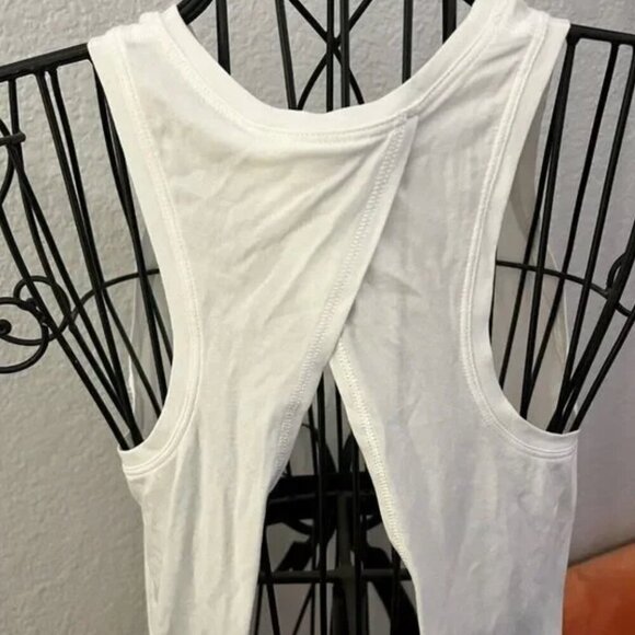 Lululemon All Tied Up Tank Top White Size 2 STAINS - Picture 3 of 3
